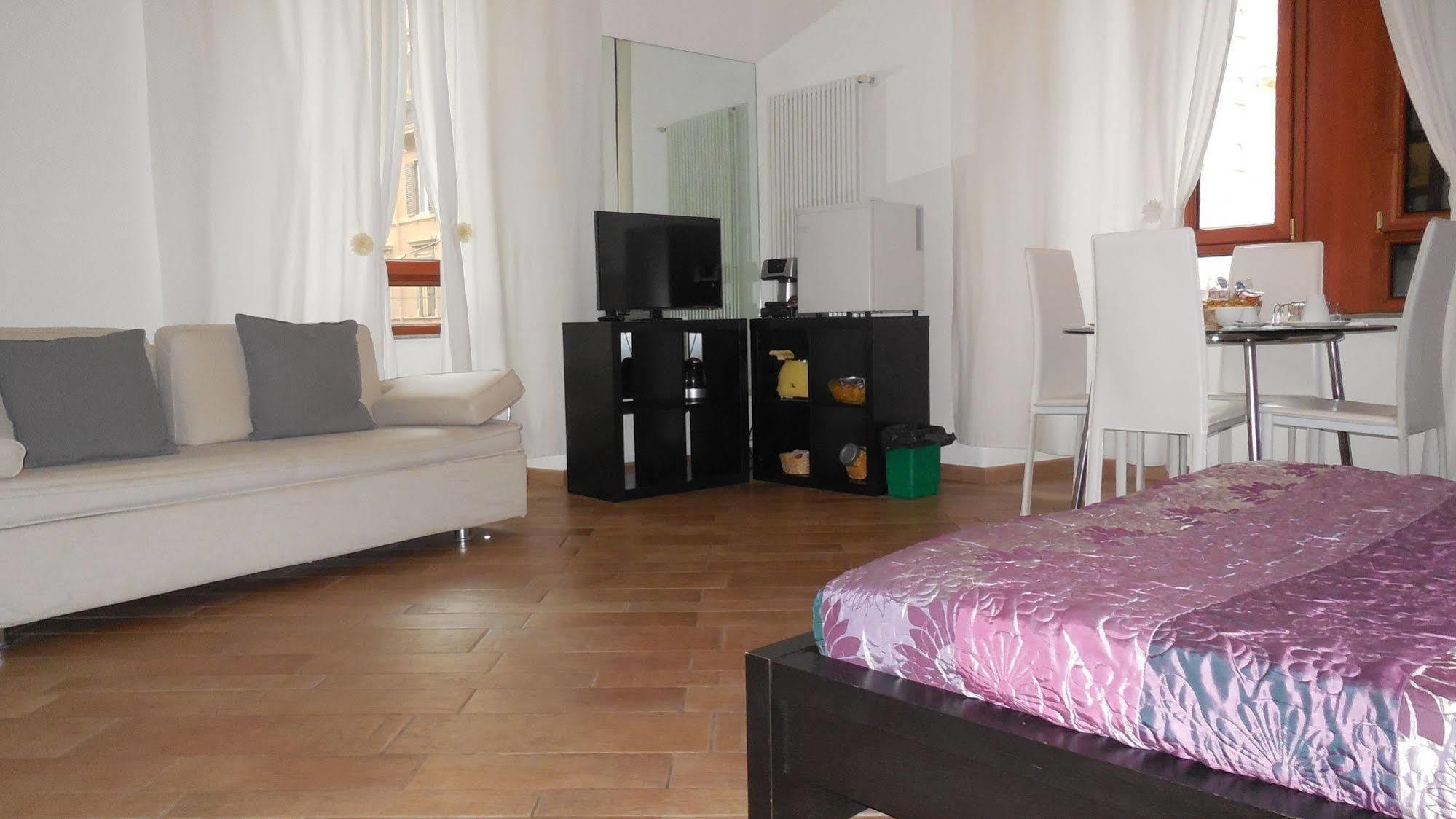 Tridente Rooms โรม ภายนอก รูปภาพ