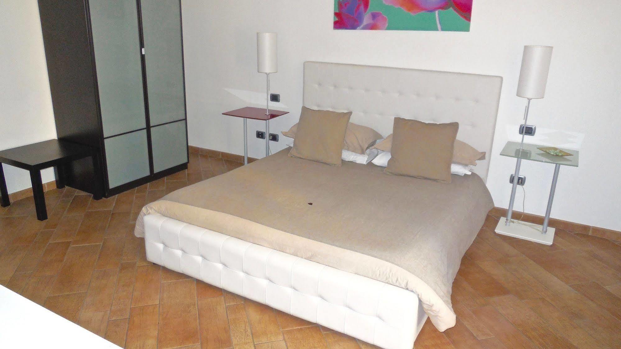 Tridente Rooms โรม ภายนอก รูปภาพ