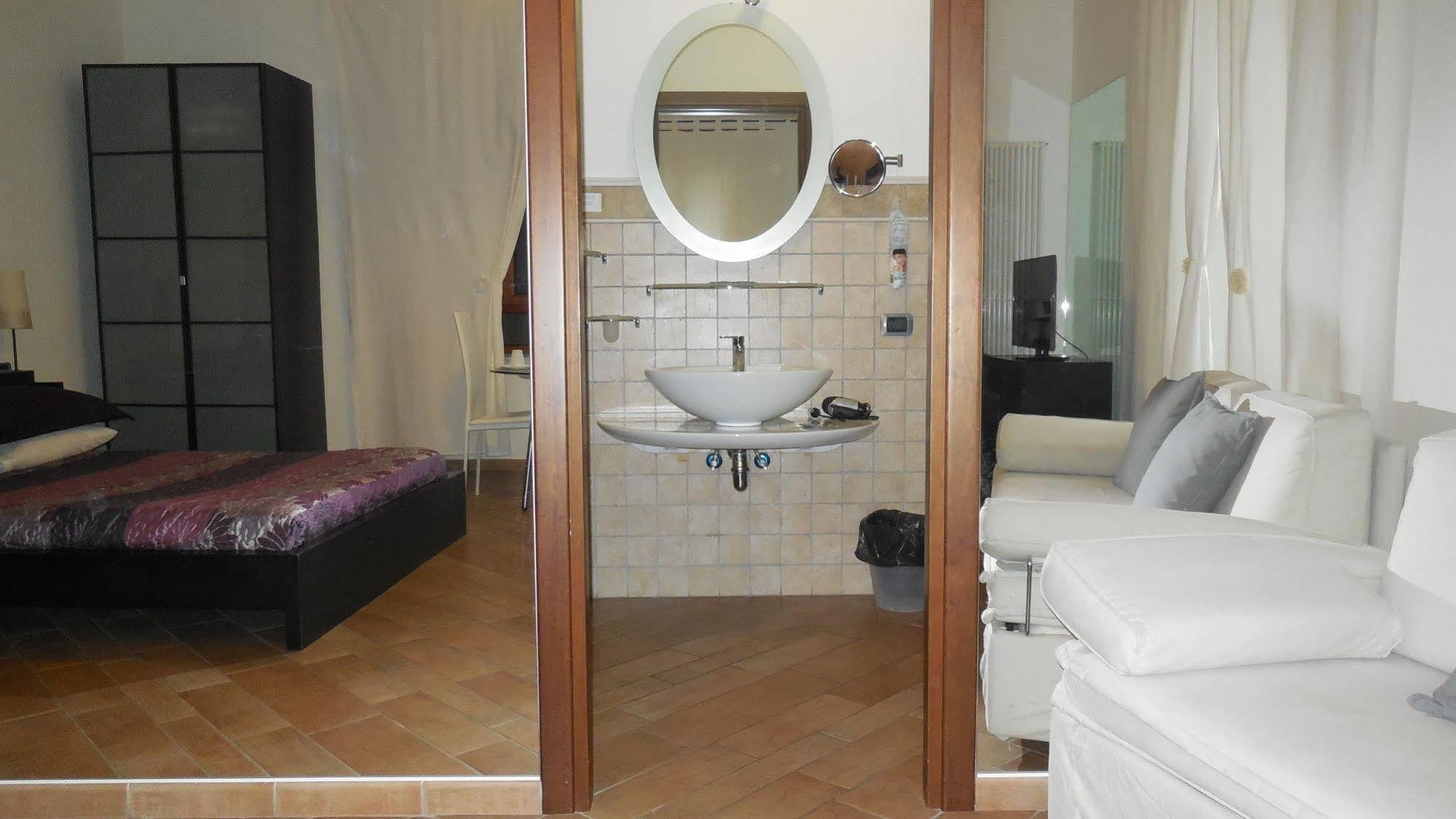 Tridente Rooms โรม ภายนอก รูปภาพ